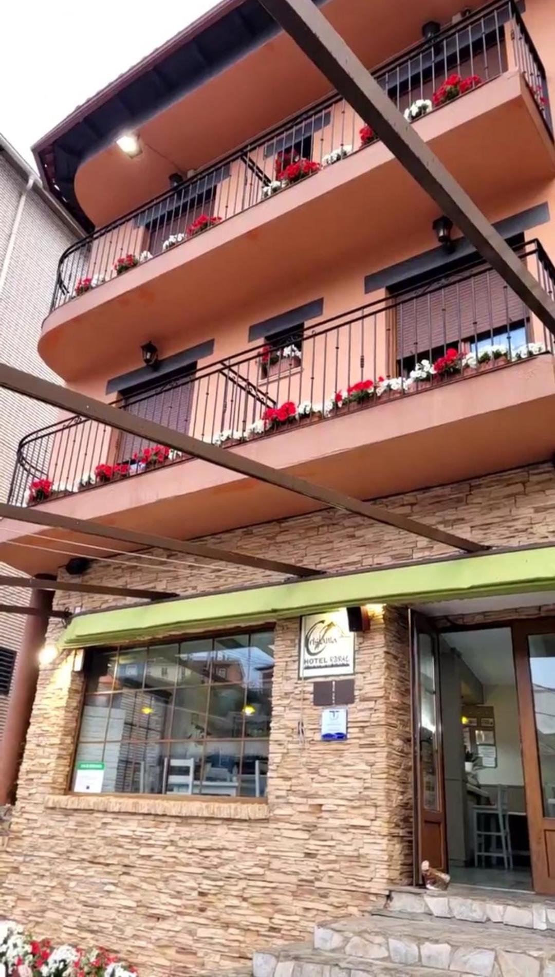 Hotel Rural Cristania Caminomorisco Екстериор снимка